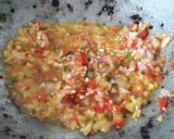 Gambar langkah 2 resipi Ayam Goreng Sambal Berapi.