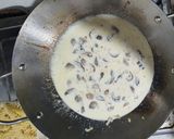 Foto langkah ke 3 dari resep Fusilli Creamy Carbonara.