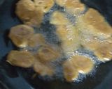 A picture of step 5 of Singhra ki pakori (water chestnuts).