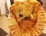 Foto del paso 6 de la receta Magdalenas de flan con pepitas de chocolate súper esponjosas