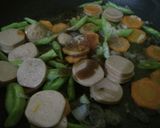 Foto langkah ke 4 dari resep Capcay Goreng.
