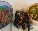 Foto del paso 1 de la receta: Deshebrada enchilada con nopalitos