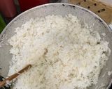 Hình bước làm 2 của món Cơm Gà Phú Yên