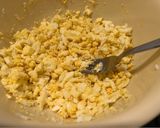Luca kedvenc tojáskrémje recept fázis 2 fotója