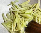 Foto langkah ke 3 dari resep Tumis Labu Siam Tempe.