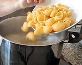 Foto del paso 5 de la receta: Sopa de Galets con Pelotitas