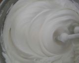 Foto langkah ke 3 dari resep Bolu Kukus Putih Telur Telang.