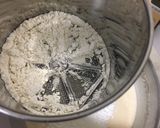 Foto del paso 5 de la receta Bizcocho de yogur de limón super esponjoso - Molde de 21