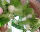 Foto langkah ke 4 dari resep Tumis pokcoy cumi cube.