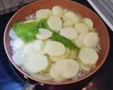 Foto del paso 2 de la receta: Bacalao gratinado con crema de sobrasada y piñones