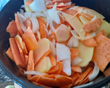 Foto del paso 1 de la receta: Tortilla de patatas ligera con boniato
