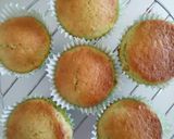 A picture of step 5 of Pea and garden mint mini cupcakes.