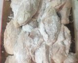 Foto langkah ke 1 dari resep Salt Pepper Chicken.