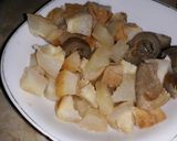Foto langkah ke 2 dari resep Oseng Kikil Sapi Rasa Pedas.