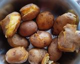A picture of step 1 of Potato Sheera (Halva).