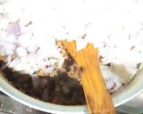 A picture of step 3 of Qeemy ki kachori.