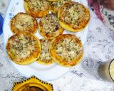صورة لخطوة 1 من وصفة ميني بيتزا 🍕🍕🍕