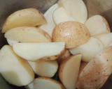 Foto langkah ke 1 dari resep Kentang Wedges.