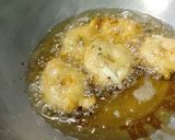 A picture of step 5 of Masala Dosa, sambar, coconut, dhania chutney.
