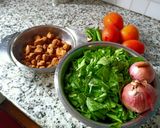 A picture of step 1 of Soya chunks with Palak.