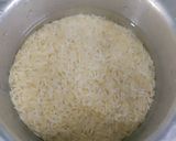 A picture of step 1 of Spinach and green peas Pulao.