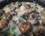 Foto del paso 3 de la receta: Almejas en salsa verde