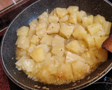 Foto del paso 3 de la receta: Arroz frito con salmón y gambas