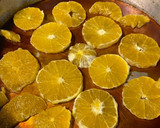 Foto del paso 2 de la receta: Torta invertida de naranjas 🍊 y coco 🥥