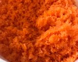 A picture of step 1 of Gajar ka Halwa.