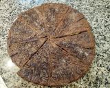 Foto del paso 9 de la receta: Pizza dulce con masa extrafina cubierta de chocolate y decorar a tu gusto