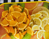 Foto del paso 1 de la receta: Chá de Naranja, Limón, Pimienta Negra, miel, Jengibre, Cúrcuma !