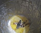 A picture of step 4 of Wheat flour banana muffins.