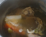 Foto del paso 2 de la receta: Caldo de pollo