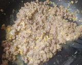 รูปขั้นตอนการทำที่ 3 ของ ข้าวกล้องแดงผัดไข่ใส่กุนเชียง