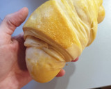 Foto del passaggio 15 della ricetta Cornetti sfogliati
