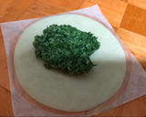 Foto del paso 8 de la receta: Empanadillas de pollo, espinacas y queso horneadas