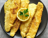 Foto del paso 3 de la receta: Filetes de merluza a la andaluza