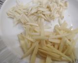 A picture of step 2 of Qeema ishtu.