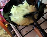 Foto del paso 3 de la receta: Mariscal caliente con papas fritas