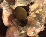 Foto del paso 2 de la receta: Pollo a la mantequilla y ajo con patatas en cecofry