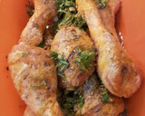 Foto del paso 1 de la receta: Muslos de pollo con patatas al horno 🍗🍴