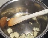 A picture of step 2 of 4 Ingredients Tomato Sauce.