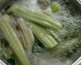 Foto del passaggio 1 della ricetta "Parmigiana" di coste di bietole