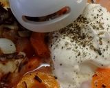 Foto del paso 3 de la receta: Sopa crema de zanahorias, con cebollas, ajo, arvejas y panceta