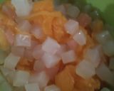 Foto langkah ke 1 dari resep Rock Melon Yogurt Basket.
