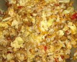 Foto langkah ke 6 dari resep Nasi goreng campur.