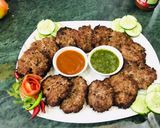 A picture of step 3 of Kachay qeema kabab.
