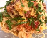 Foto del paso 8 de la receta: Espaguetis de arroz con salsa cremosa de jamón y ajo (picante)