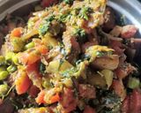 A picture of step 5 of Alu gajar methi mutter.