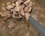 Foto langkah ke 1 dari resep Oseng Daging Mercon.